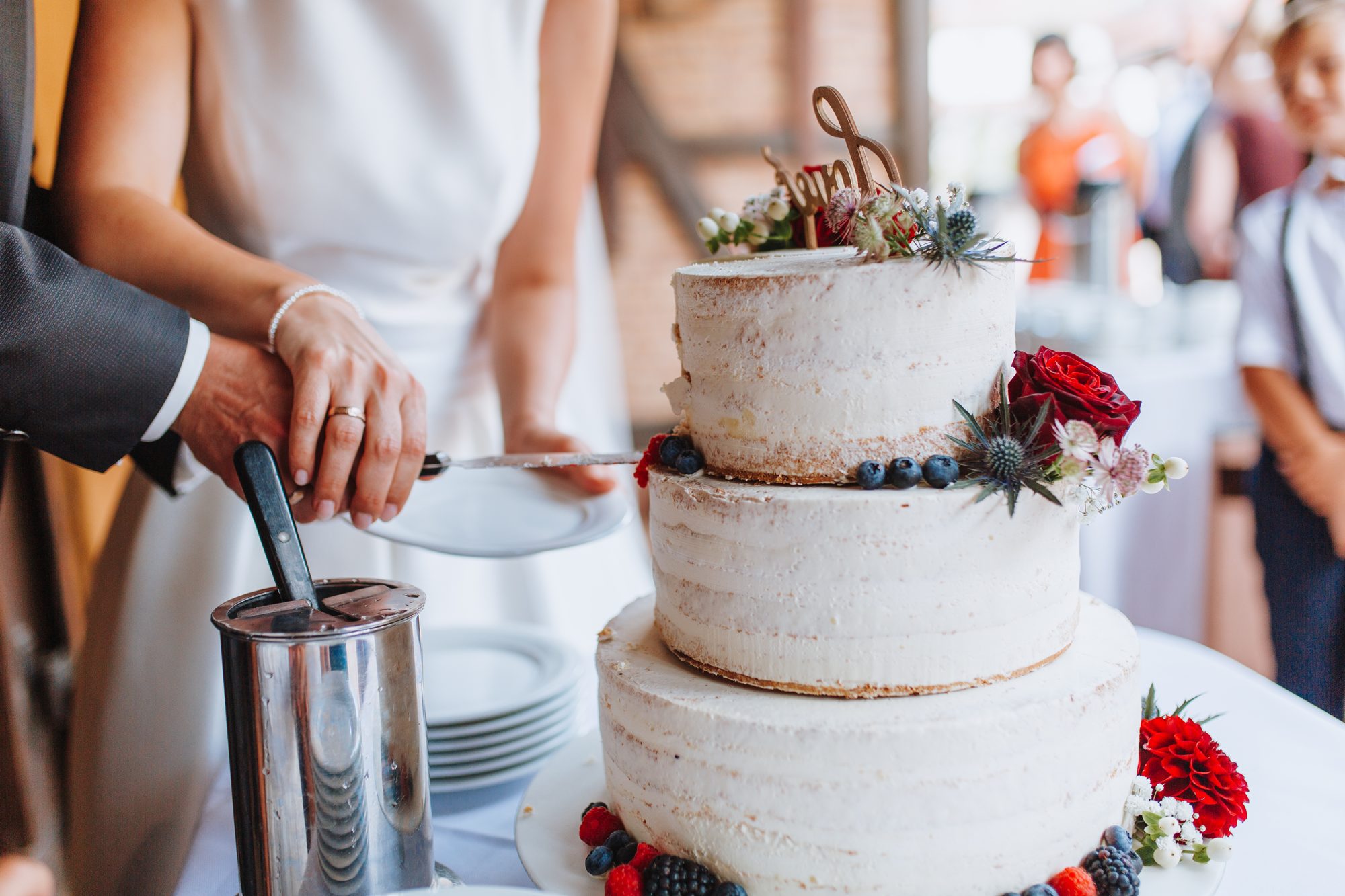 Wedding Cake Traditions Worth Keeping - Dining - Rich Entertainment Group